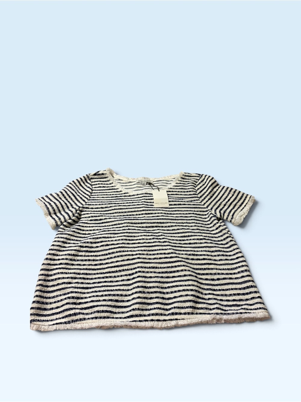 Green Envelope Black & White Short-Sleeve Woman’s Top Sz L